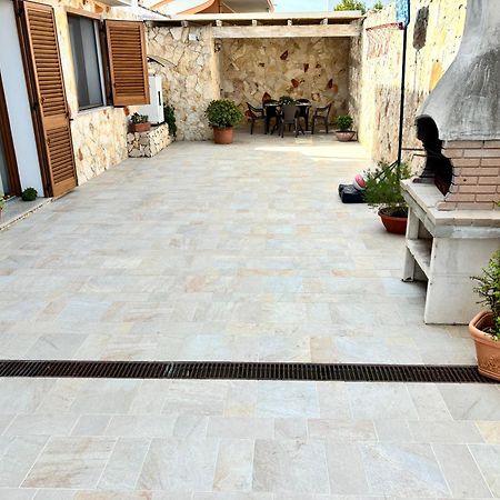 L'Essenziale Apartment ปอร์โตตอร์เรส ภายนอก รูปภาพ